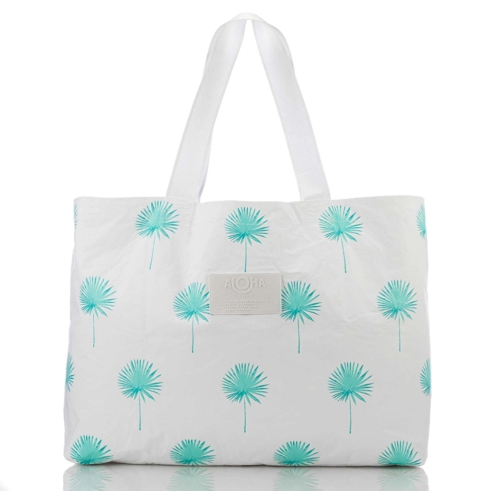 NWT ALOHA Holo Holo Carryall Tote